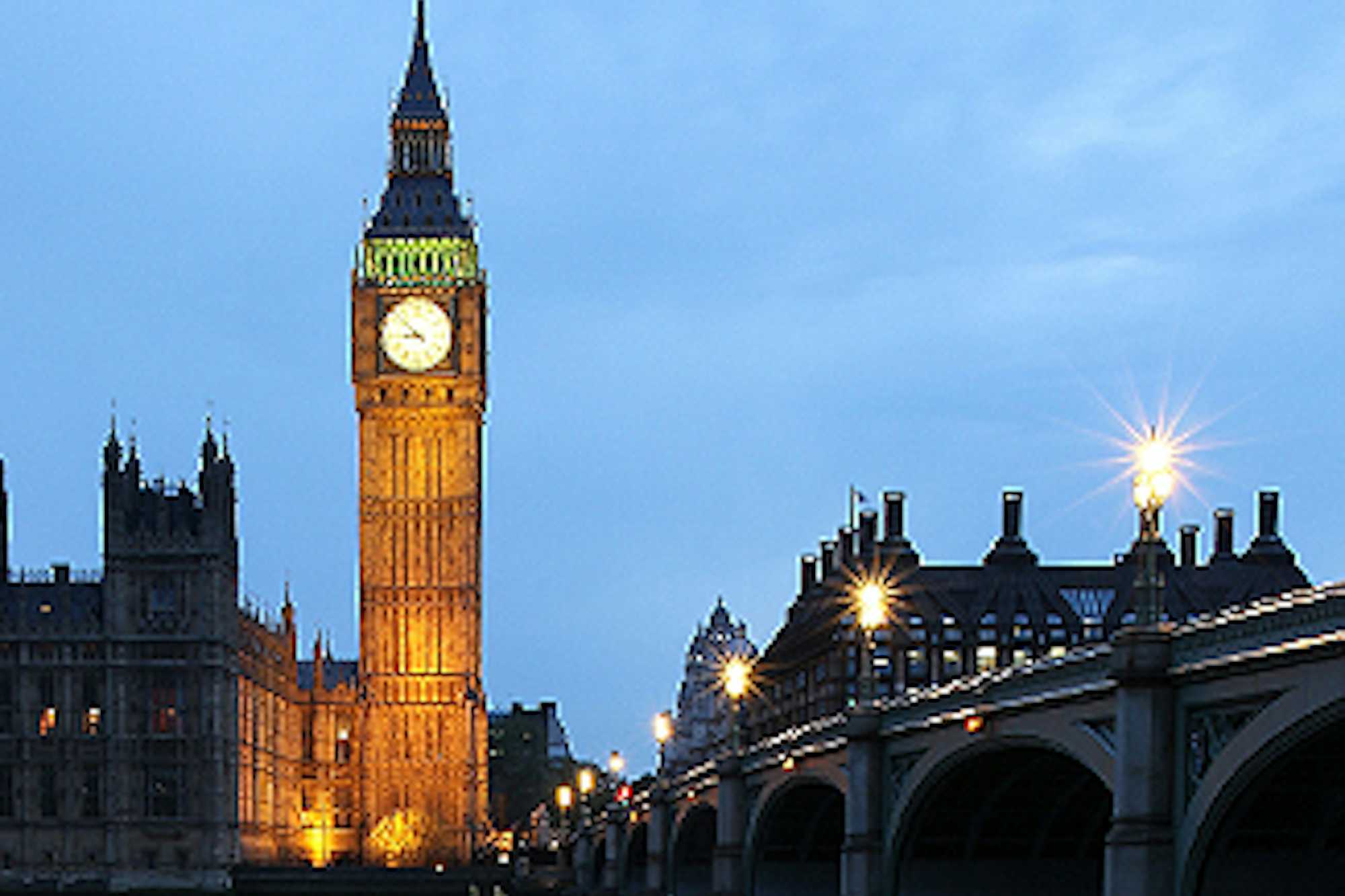 Big Ben de Londres desde el Támesis