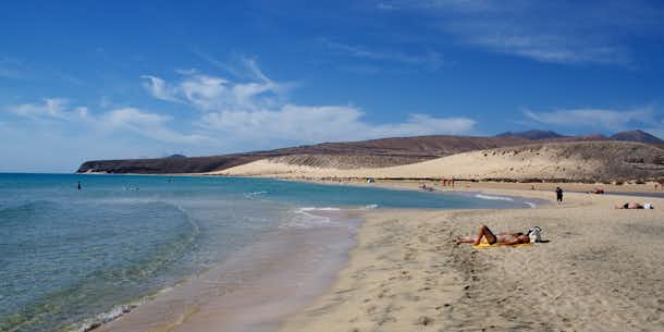 Escapada a Fuerteventura, la isla tranquila de sabores, olores y paisajes únicos 1 Playa de Sotavento Fuerteventura