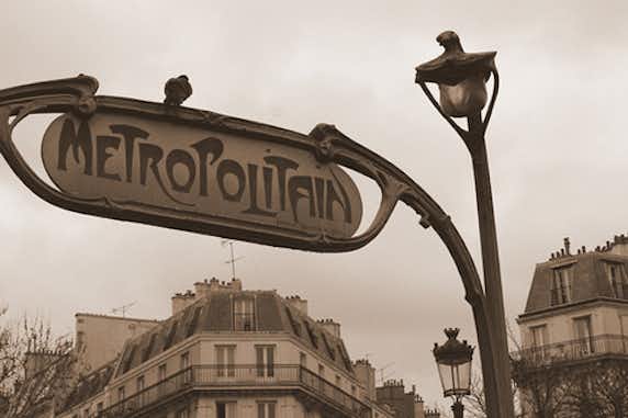 París en metro 9 Estación del metro de París