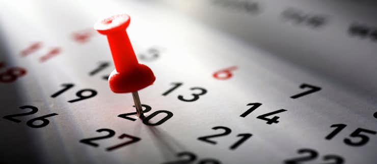 El Calendario De 1983 Y De 2011 Desmotivaciones