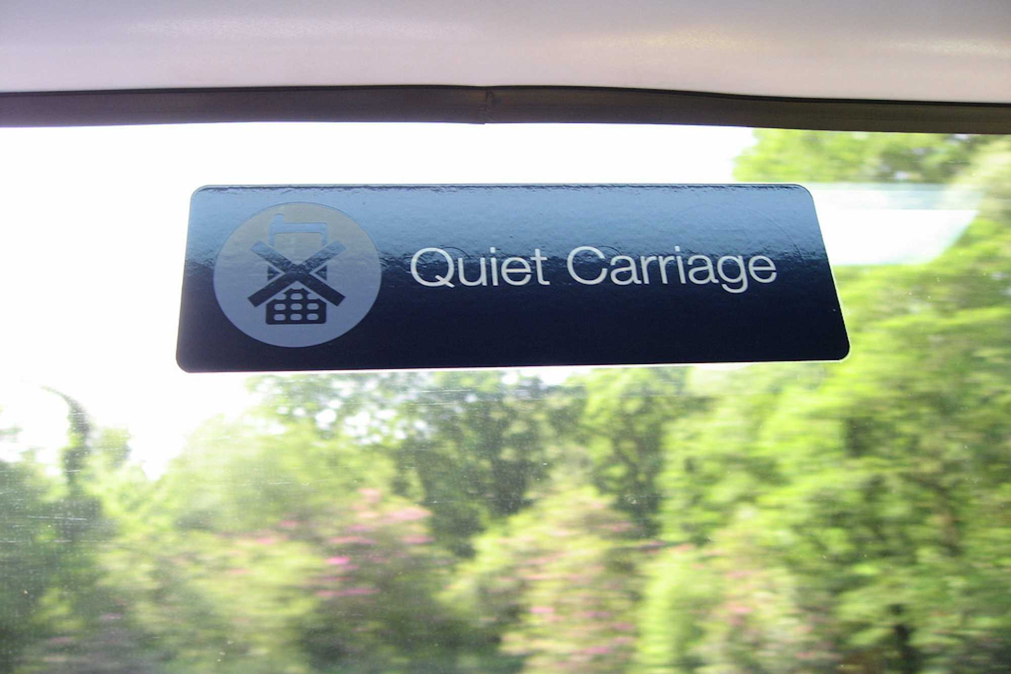 Quiet Carriage / Vagón silencioso