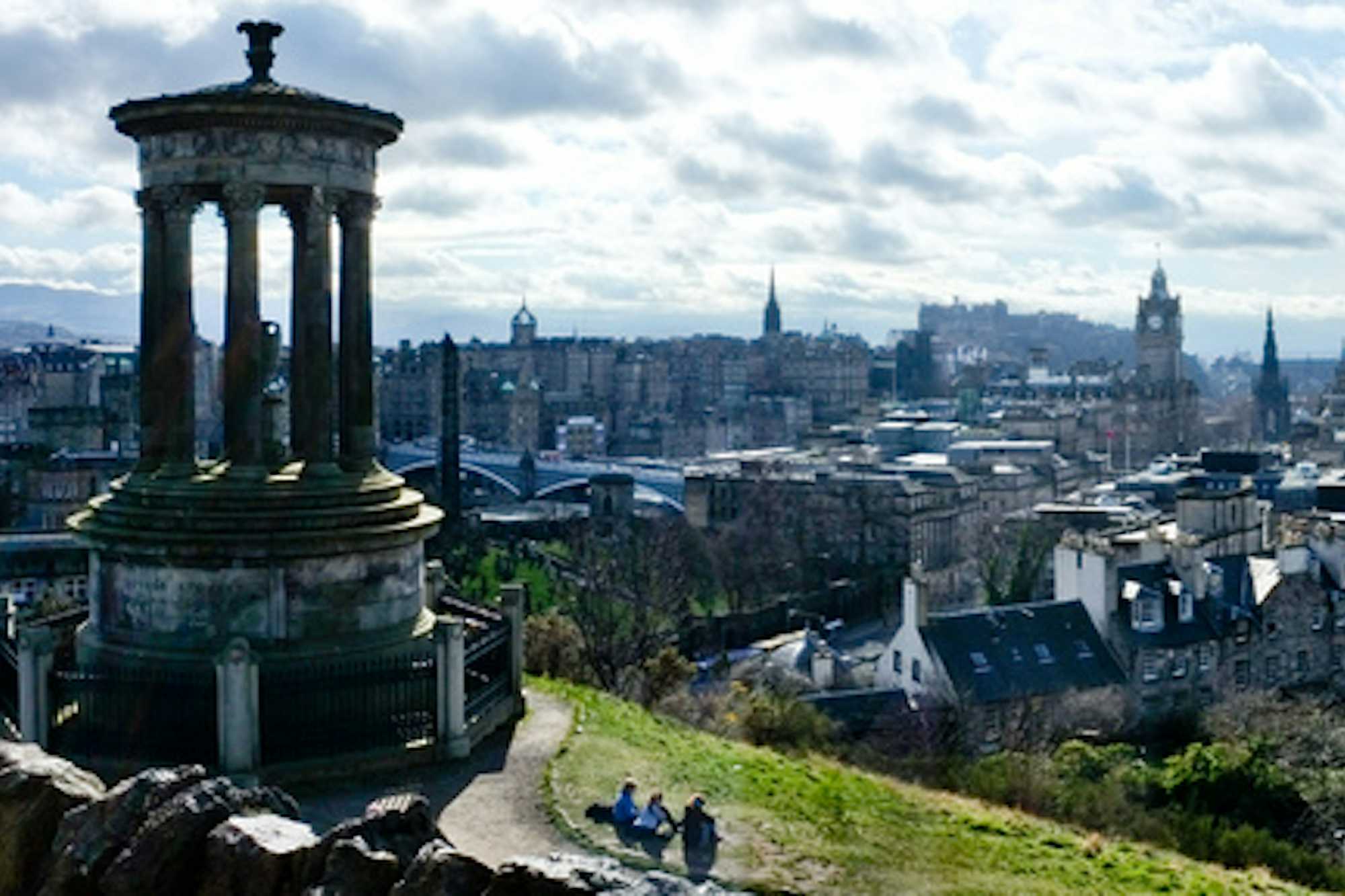 Edinburgh-panorama-811396_tuescapada-eu