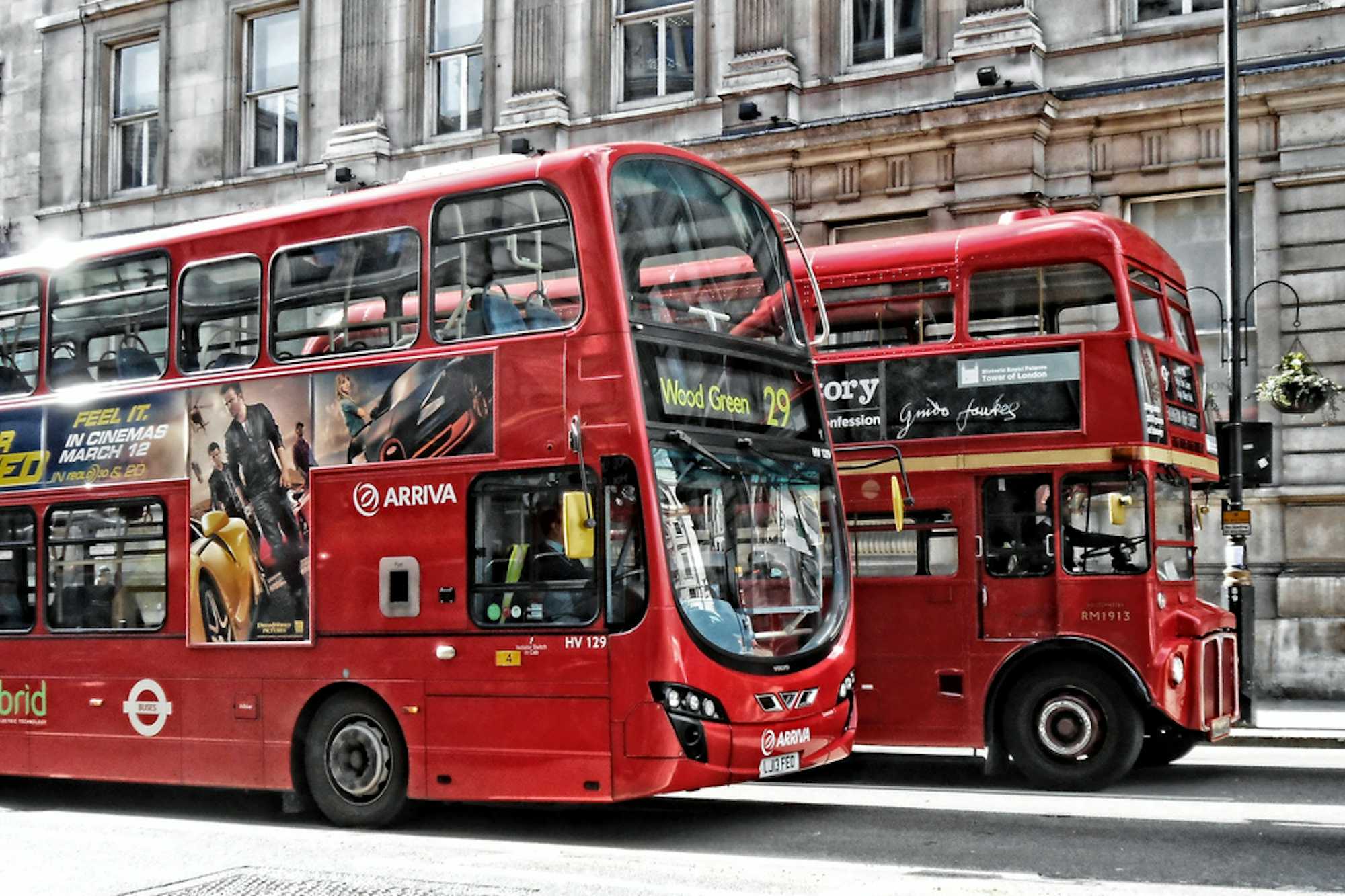 london-red-buses-665755_tuescapada-eu