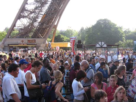 Torre Eiffel sin colas en %currentyear%, trucos para subir sin esperas 1 Torre Eiffel sin colas Trucos para comprar entradas rápidas