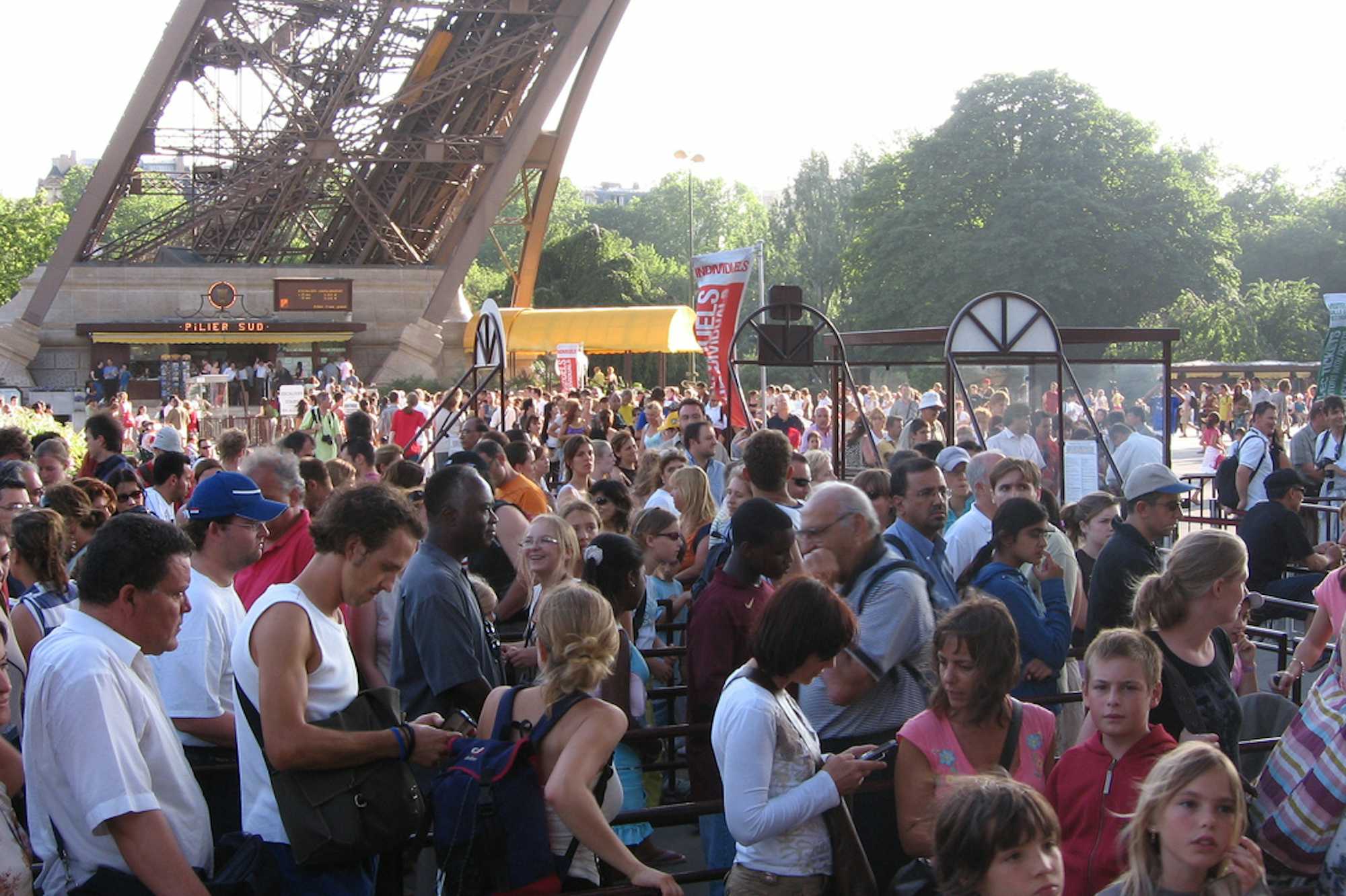 Torre Eiffel sin colas Trucos para comprar entradas rápidas
