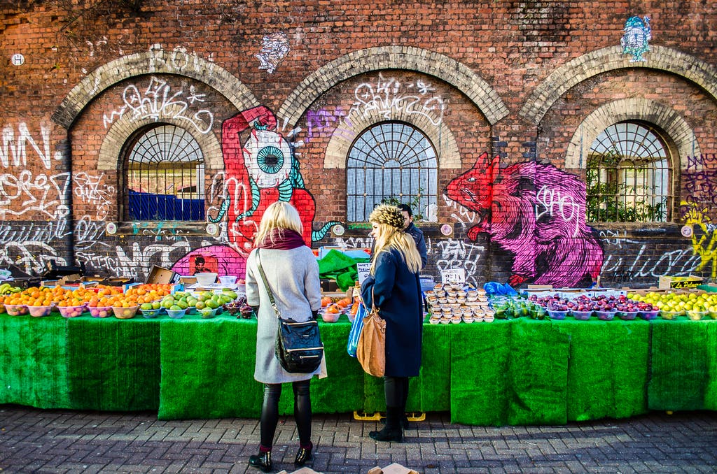 Brick-Lane-Market-8387840022-460ab8189f-b-tuescapada.eu-