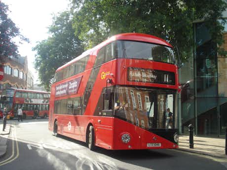 Autobús 11: una buena manera de visitar Londres casi gratis 8 London red Bus 9952451216 14619d20a0 b tuescapada.eu