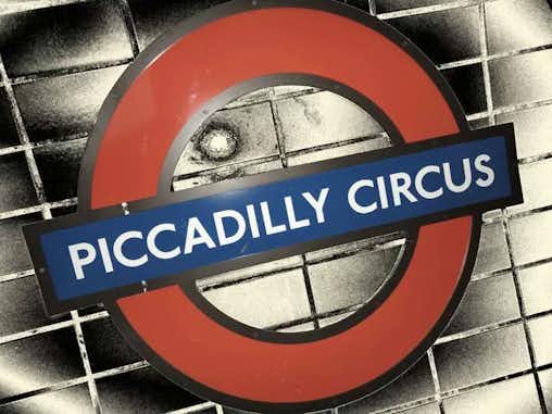 Metro de Londres más barato en 2015 7 London Underground piccadilly 14773845100 a45bcbdce3 b tuescapada.eu