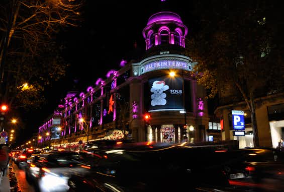 Tiendas que abren los domingos de Navidad en París 8 Paris Luces y Escaparates Navidad Printemps