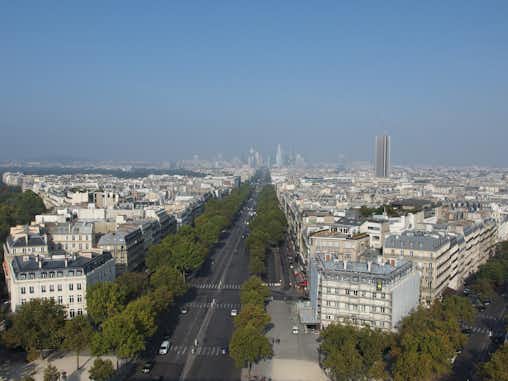 Celebra el Fin de Año en los Campos Elíseos de París 4 paris nochevieja campos eliseos tuescapada.eu