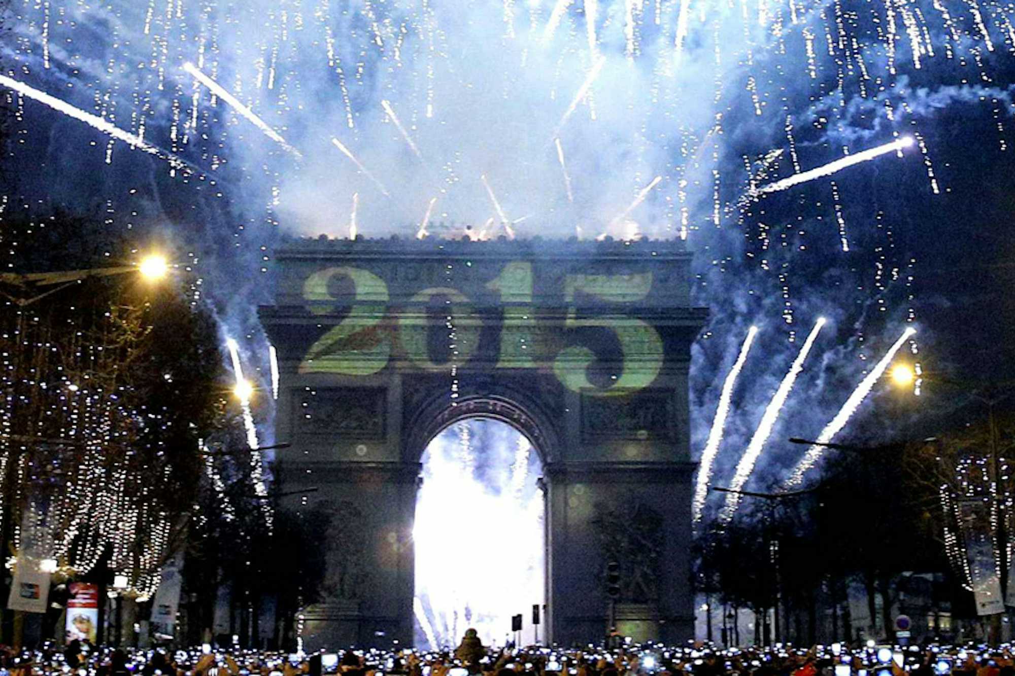 espectaculo nochevieja paris 2015 diaporama arco del triunfo tuescapada eu