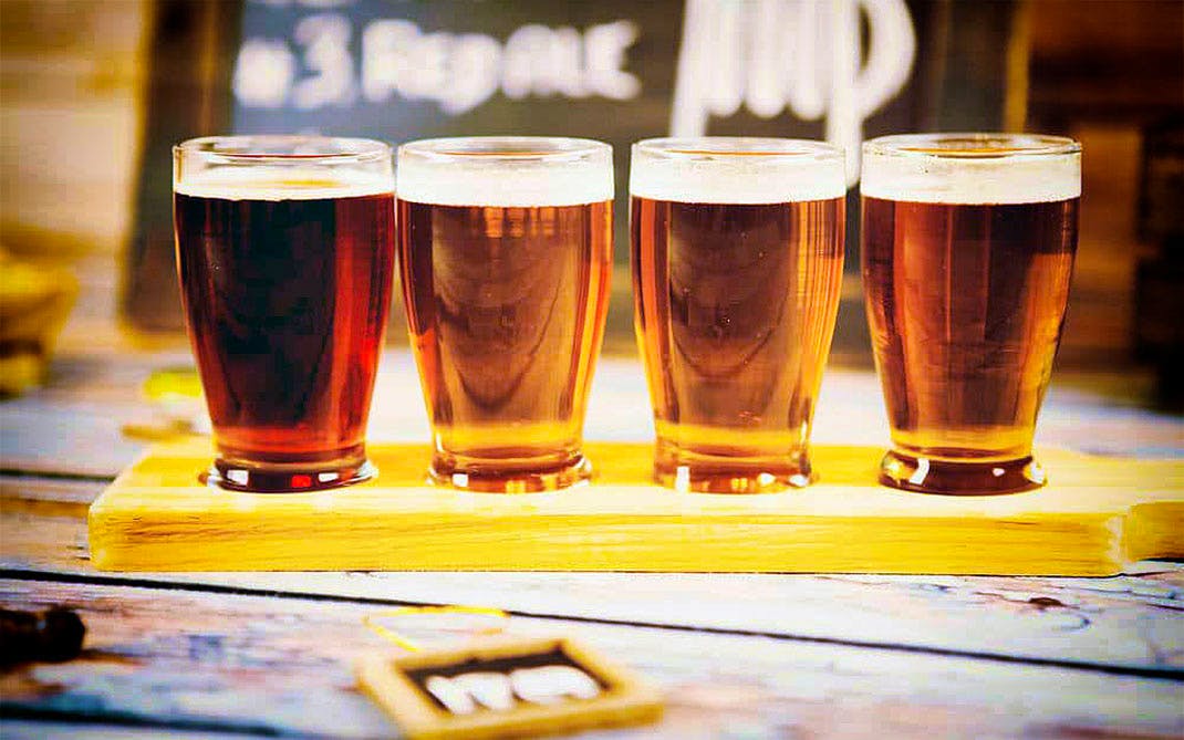 cervezas barra pub londres