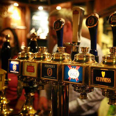 Qué hacer en Londres en Marzo: Tour por pubs históricos Tour por pubs históricos