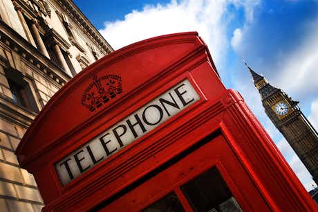 Típico de Londres: las cabinas rojas y dónde encontrarlas 3 Típicas cabinas rojas de Londres cerca del Big Ben