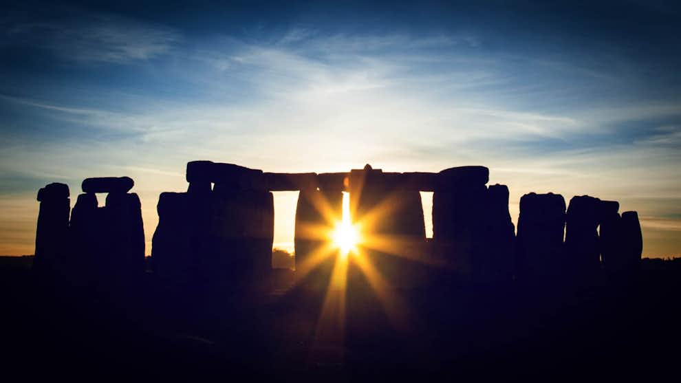 Londres en Junio: recibir al verano en Stonehenge al atardecer
