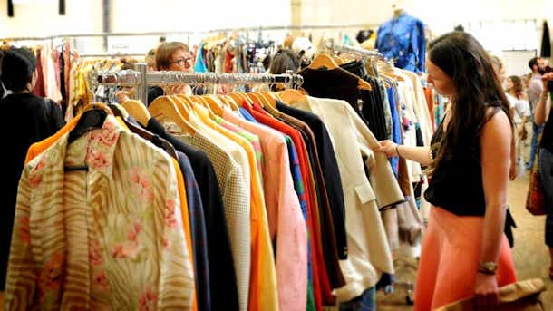 Salón vintage de París: Feria de ocasión, ropa barata, accesorios y más cosas pasadas de moda 10 Feria Vintage París mercado de pulgas compras segunda mano