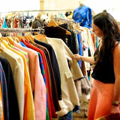 Qué hacer Enero en Paris: Saldos tiendas segunda mano Feria Vintage París mercado de pulgas compras segunda mano