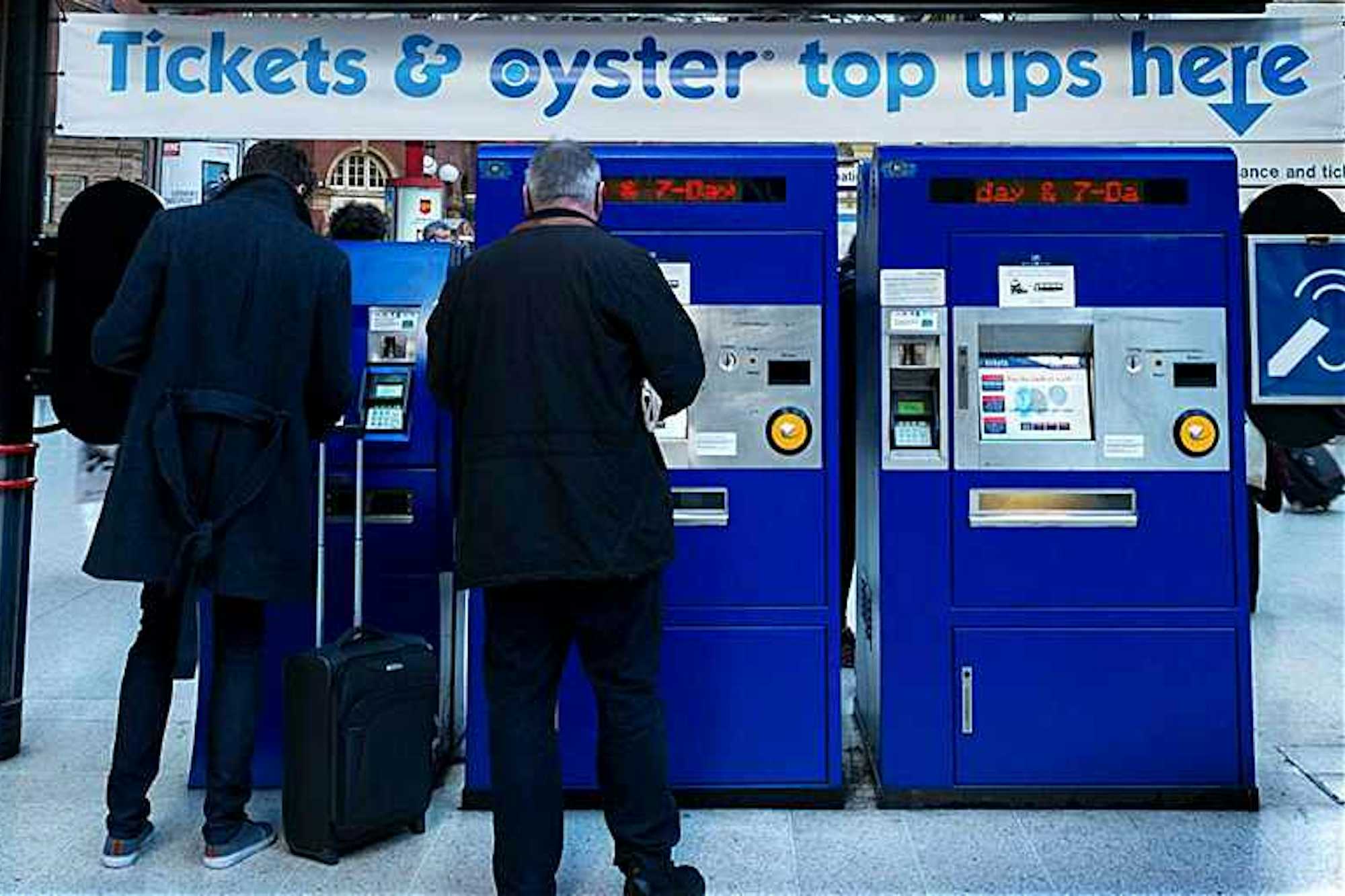 venta billetes tren recarga oyster_tuescapada-eu