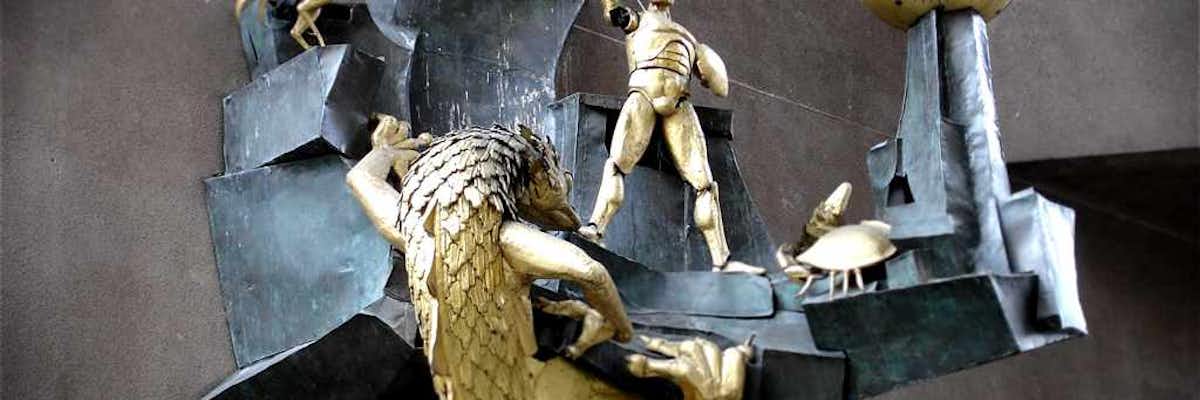 reloj el defensor del tiempo escultura pantomima con automatas