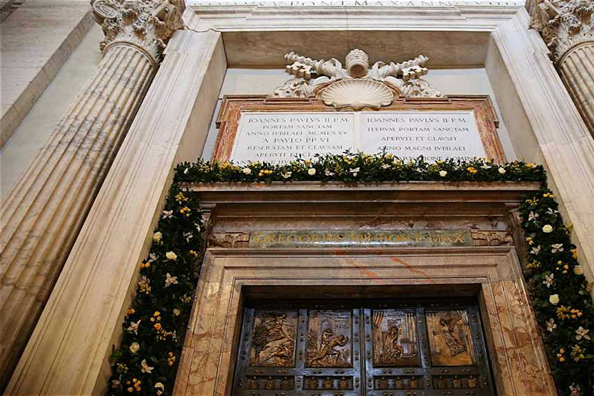 puerta misericordia jubileo vaticano
