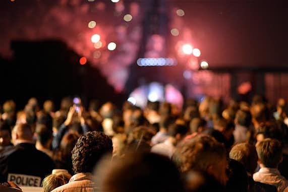 Fiesta de música en París, la música toma las calles – Fête de la Musique %currentyear% 9 concierto fuegos artificiales torre eiffel