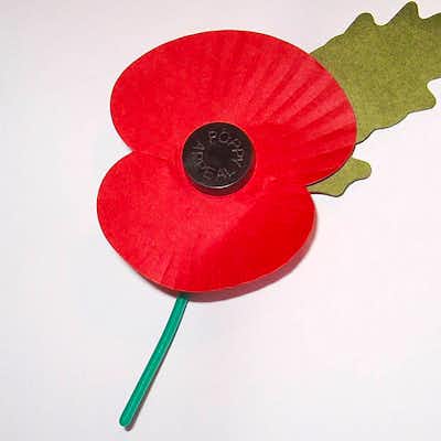 simbolo amapola roja londres remembrance poppy day