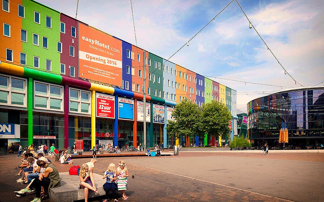 easyhotel amsterdam arena fachada