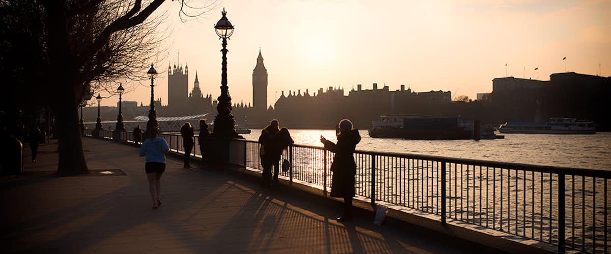 Que hacer en invierno en Londres – atardecer en el Támesis en enero