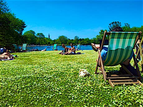 Verano en Londres: planes divertidos y cosas que hacer 9 Verano en Londres: tumbonas de Regent park