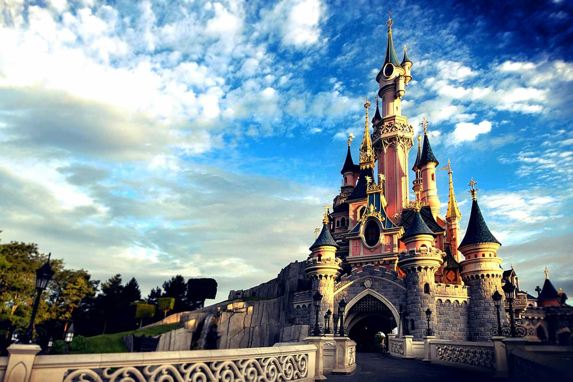 visitar parque disneyland paris castillo bella durmiente