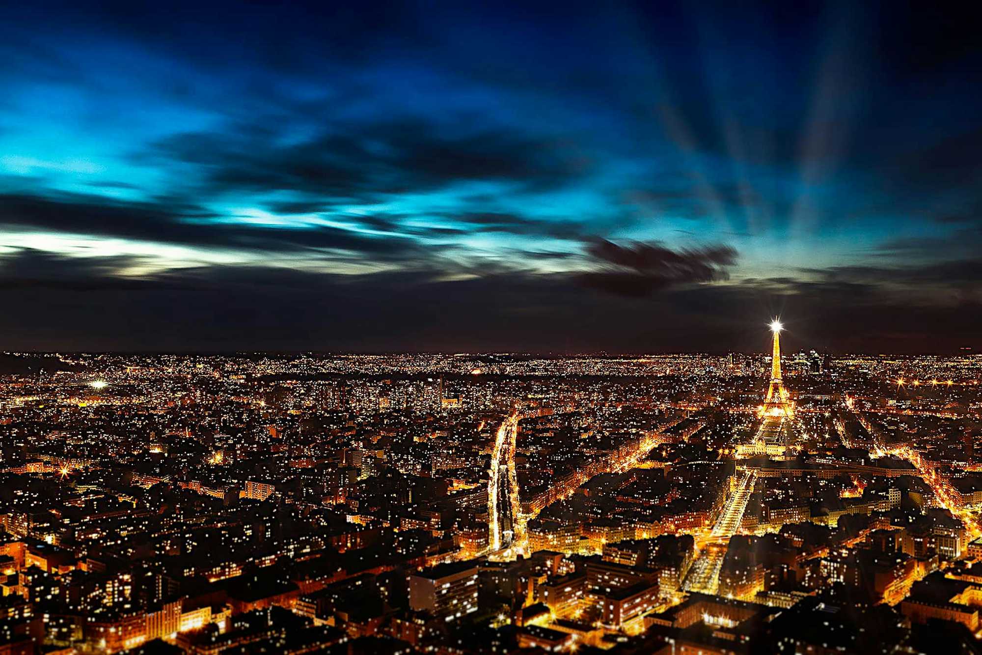 Torre Eiffel de Noche Paris