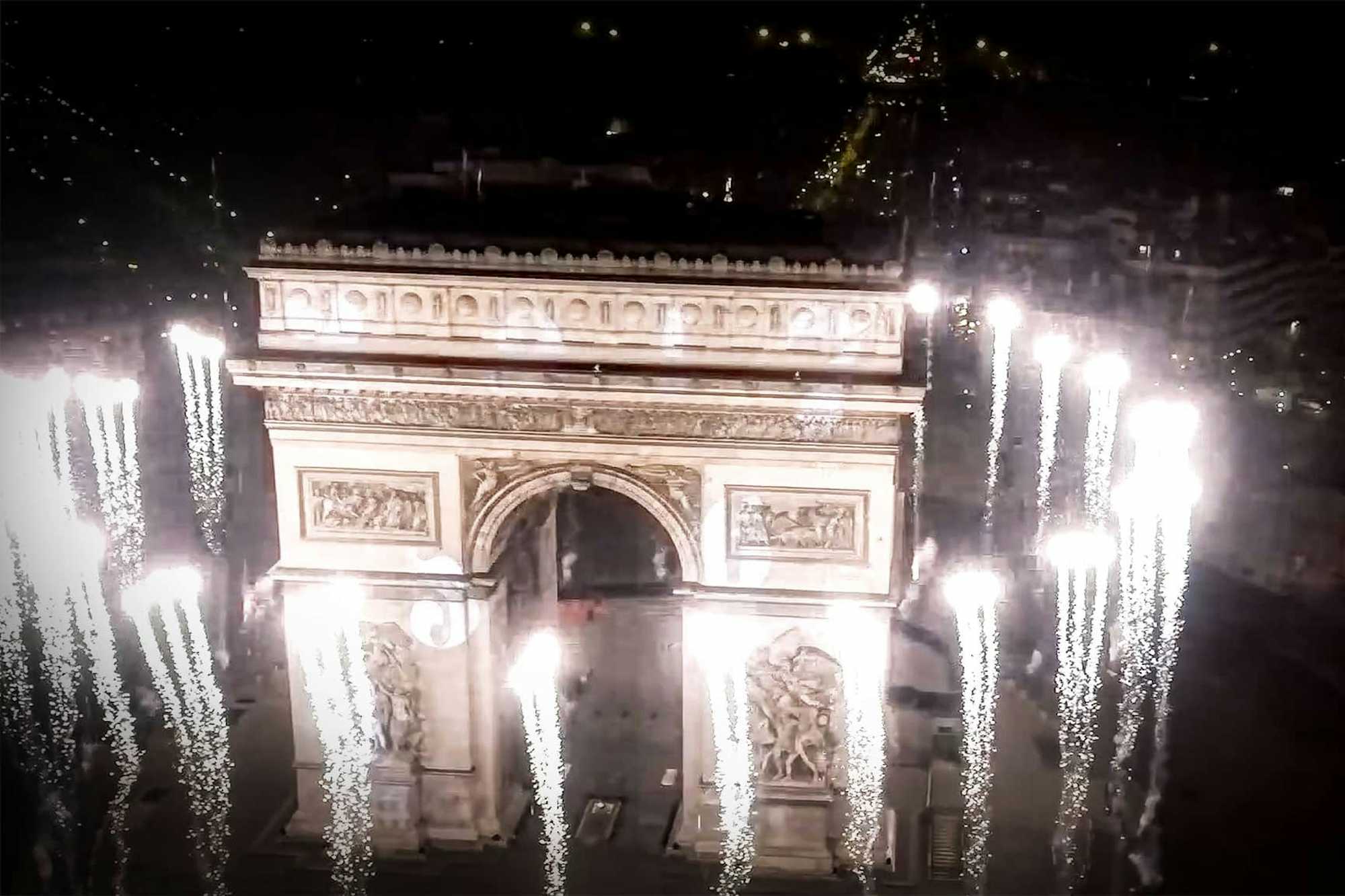 Fuegos Artificiales Nochevieja Arco Del Triunfo Paris