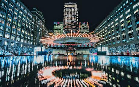 Qué hacer en Londres en invierno: 10 razones para visitar 8 Que hacer en Londres en invierno: festival de luces de Canary Wharf