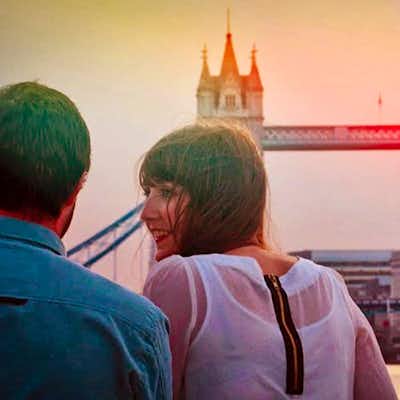 Qué hacer en Londres Febrero 2026 — Crucero al atardecer con champagne y música jazz Crucero Tamesis Atardecer Londres