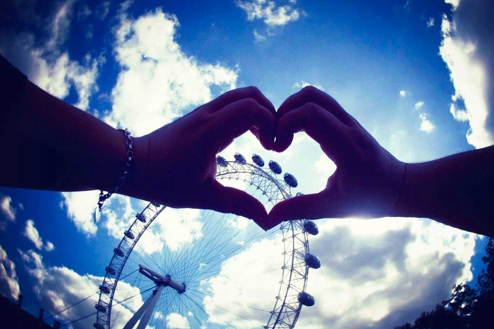Enamorados en San Valentín Londres romántico