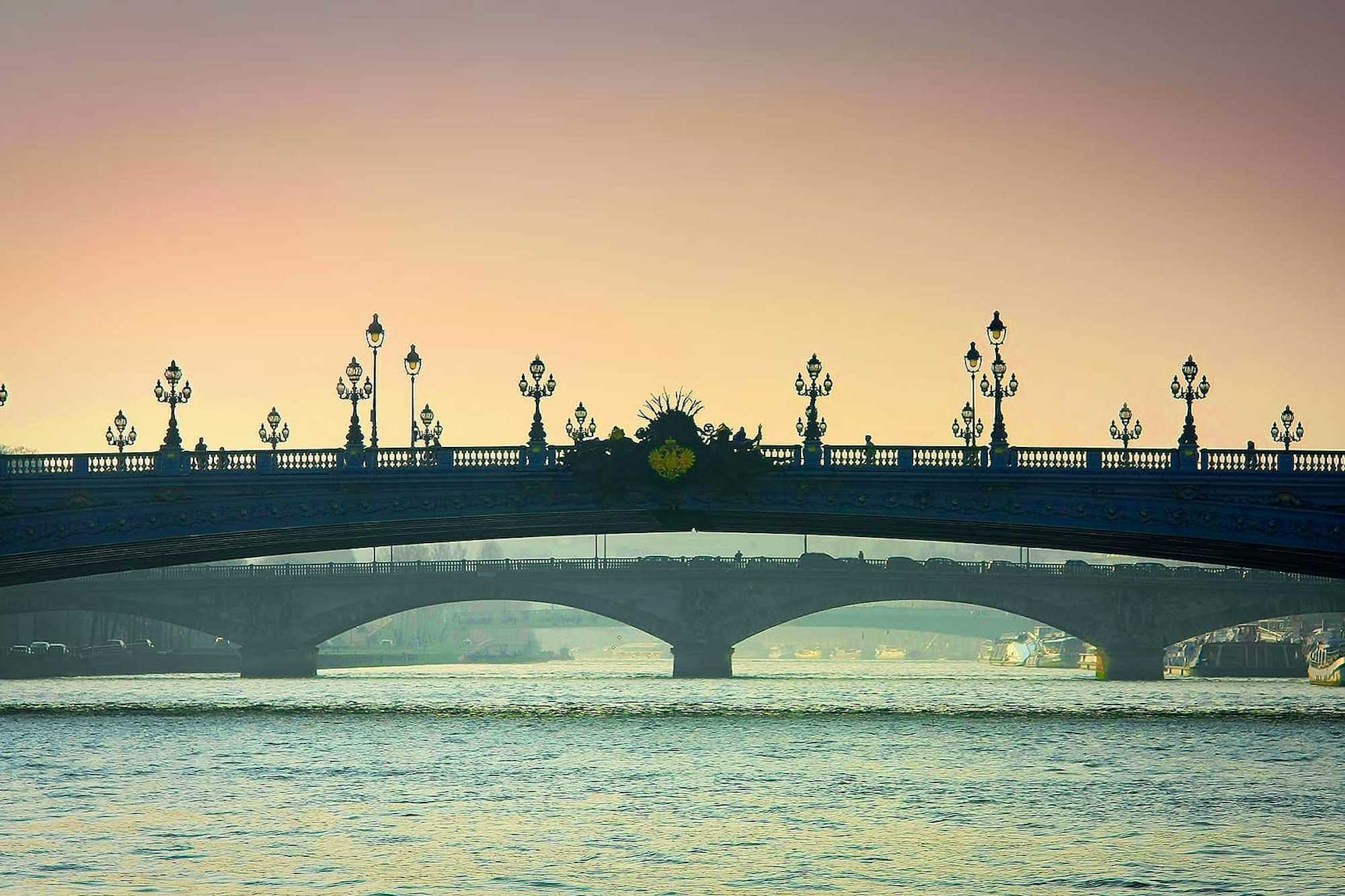 Puentes sobre el Sena Paris Pont Alexandre-Iii