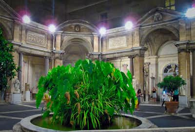 Así puedes visitar los Museos Vaticanos casi vacíos: apertura nocturna 14 Museos Vaticanos Patio Octogono
