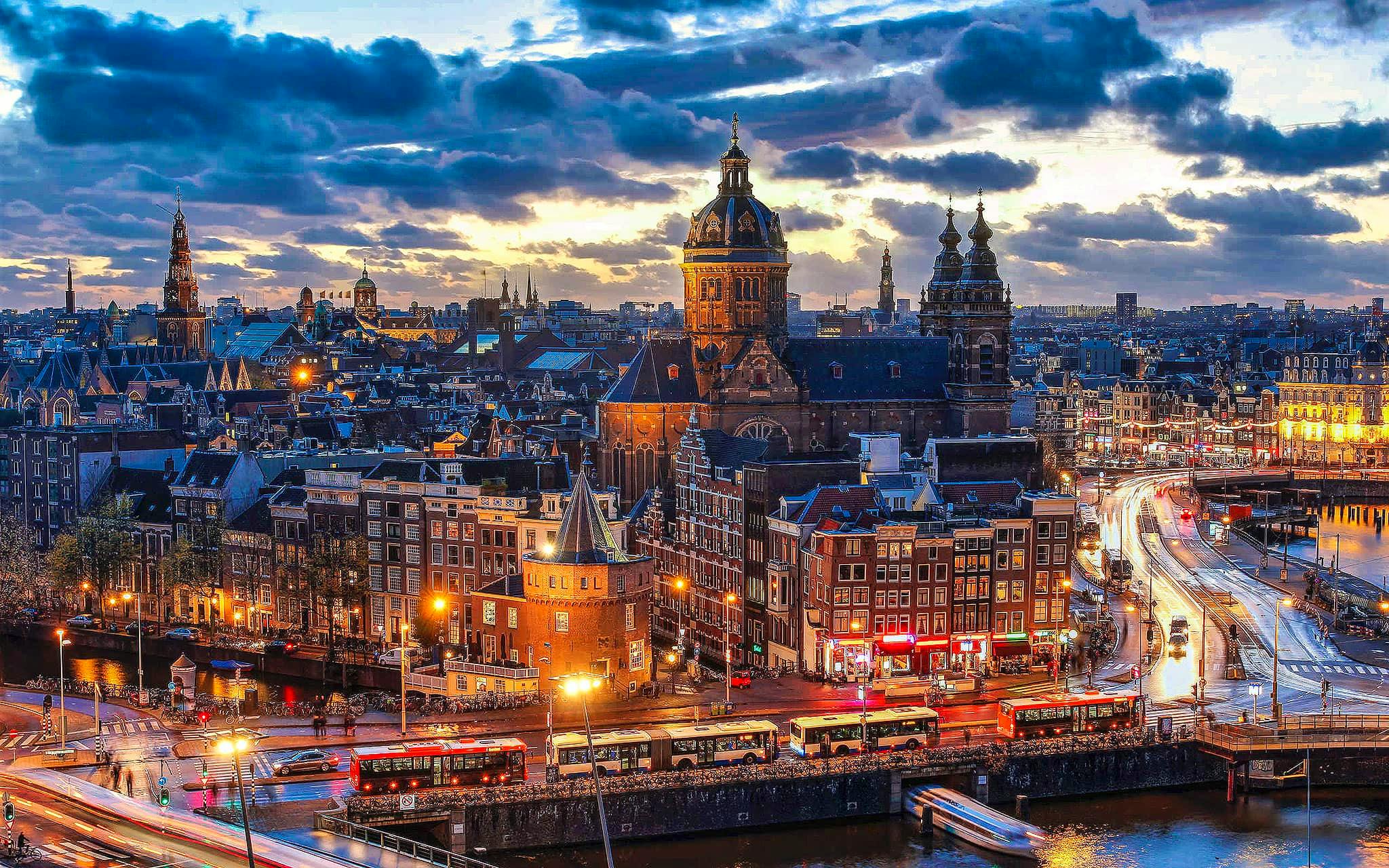 Qué Ver En Amsterdam: 12 Atracciones Imprescindibles Si Viajas En