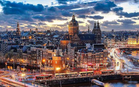 Qué ver en Ámsterdam: 12 atracciones imprescindibles 12 Que ver en Amsterdam de Noche