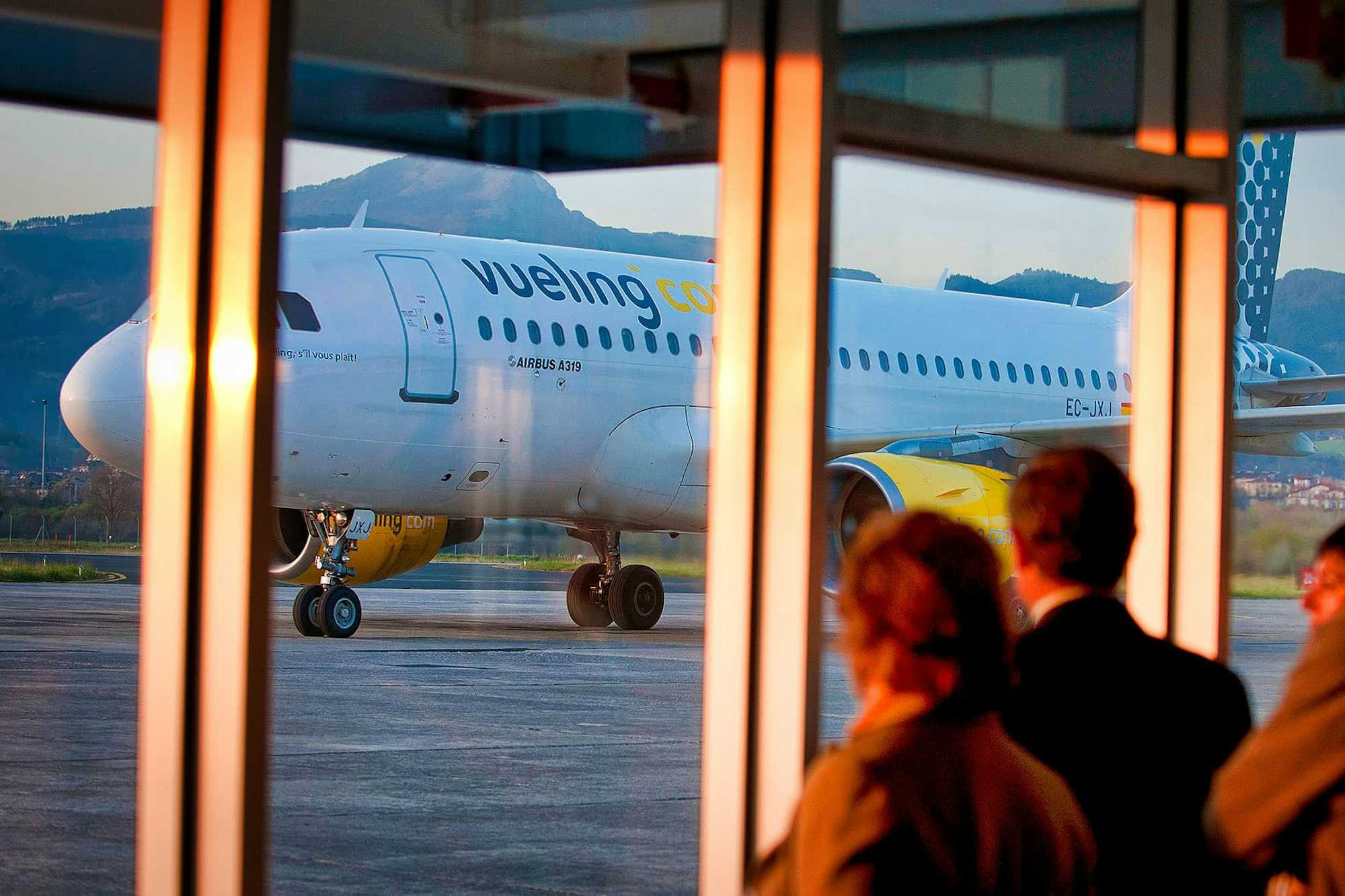 Servicios Minimos Vueling Huelga