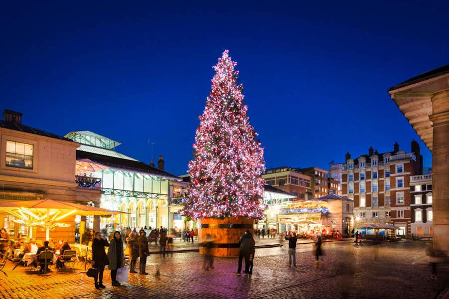 Londres en Navidad: árbol Navidad Londres Covent Garden