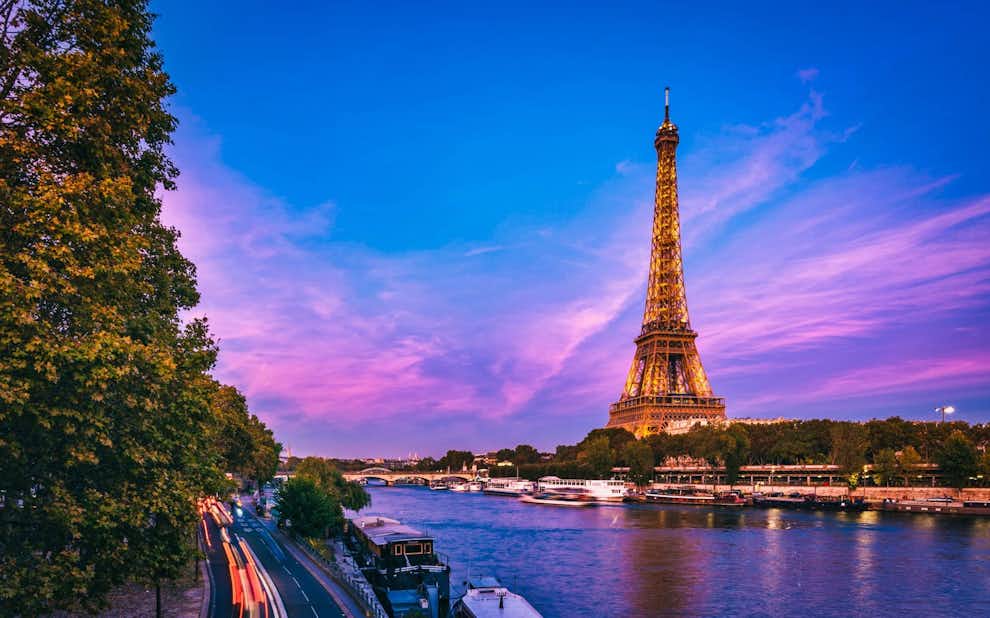 Las torres de París: Torre Eiffel atardecer en el Sena Las torres de París: Torre Eiffel atardecer en el Sena