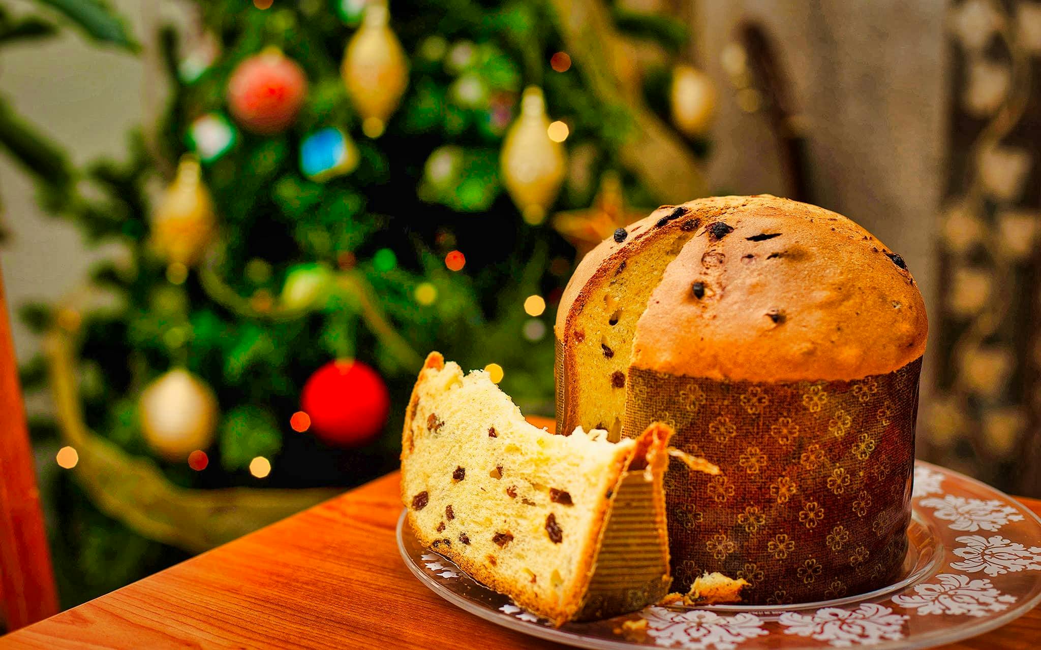 Comer en Navidad en Roma Panetone