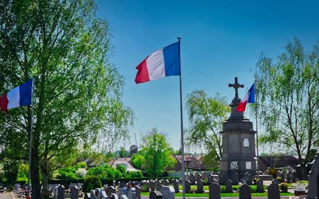 Monumentos en París a los caídos en la Primera Guerra Mundial 12 Monumento a las Guerras Cementerio Halluin Francia