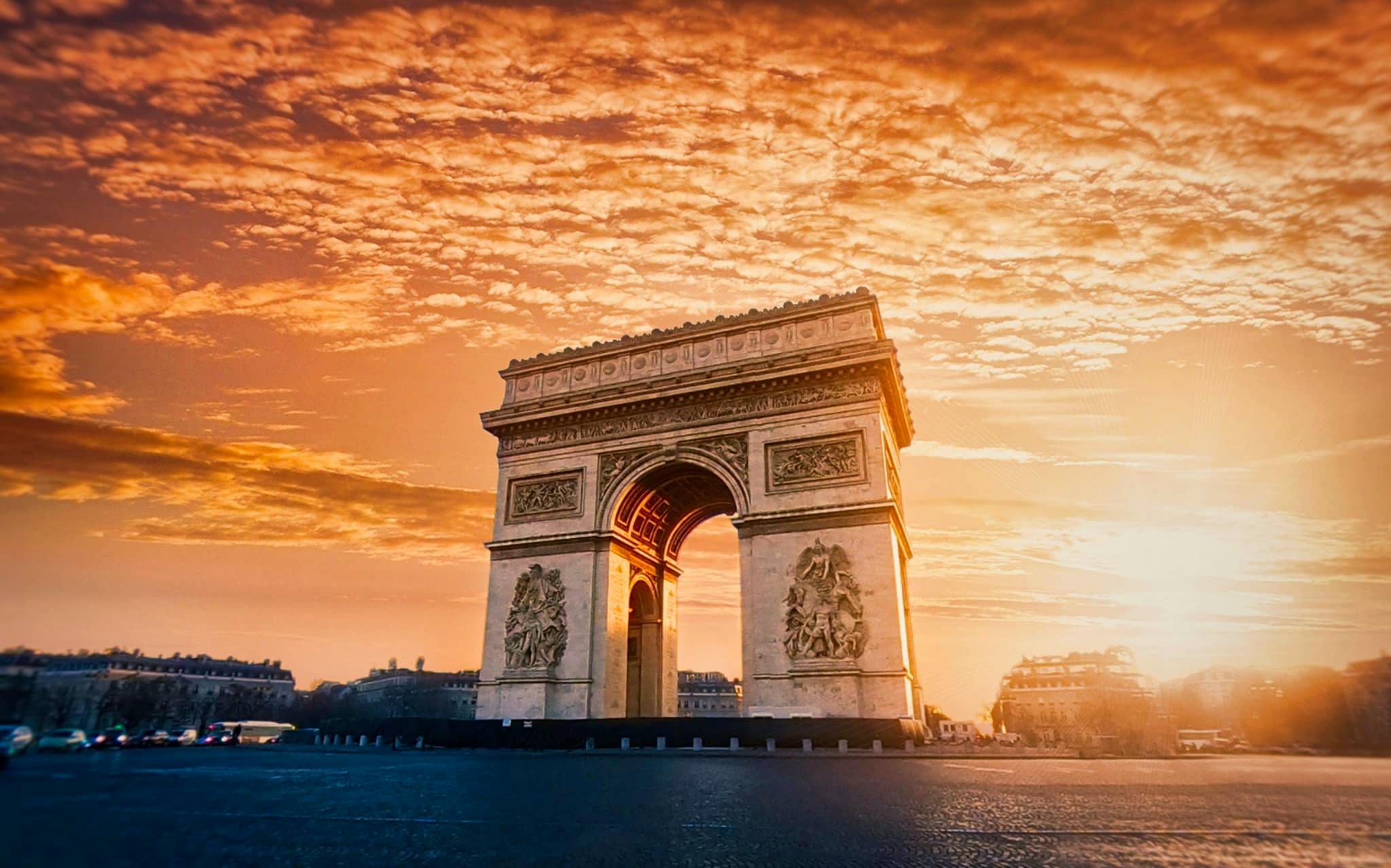 Monumentos Imprescindibles Paris Arco Del Triunfo