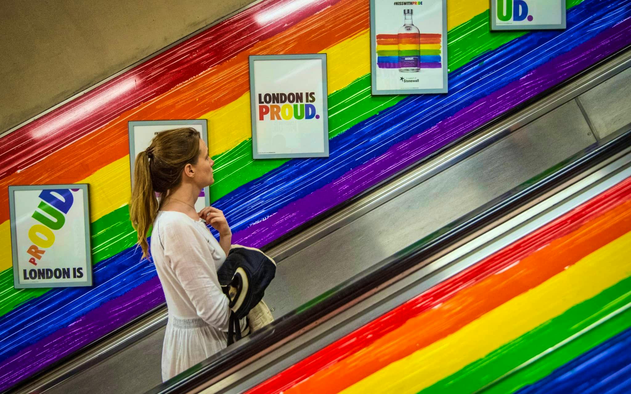 Decoracion Pride London Metro Oxford Street Londres