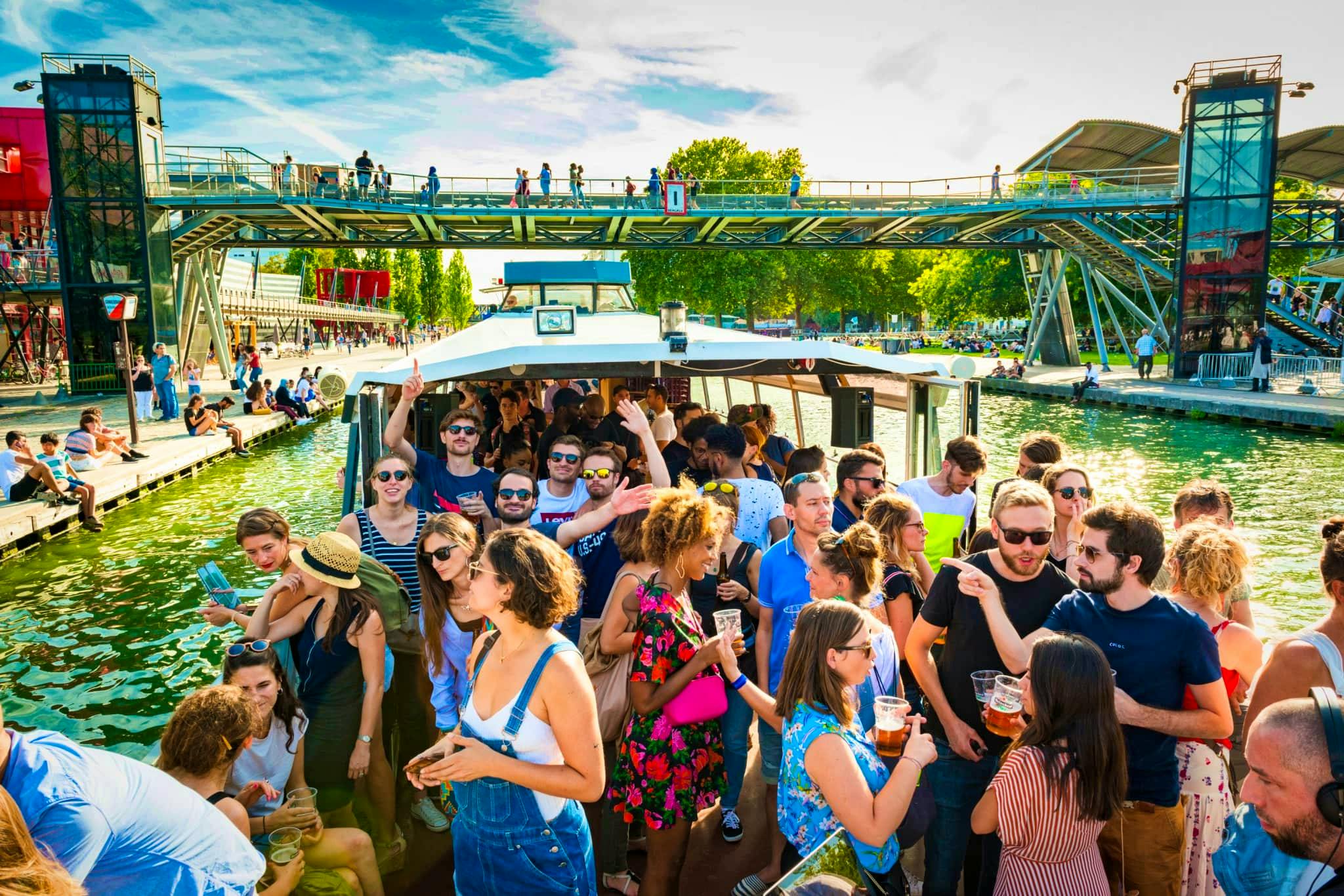 L Ete Du Canal Paris