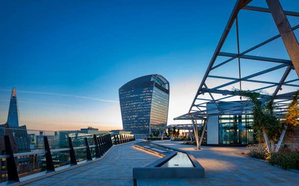 Mirador The Garden at 120, conoce el mayor jardín colgante de Londres ¡con vistas de altura! 12 Edificios de Londres desde el mirador terraza