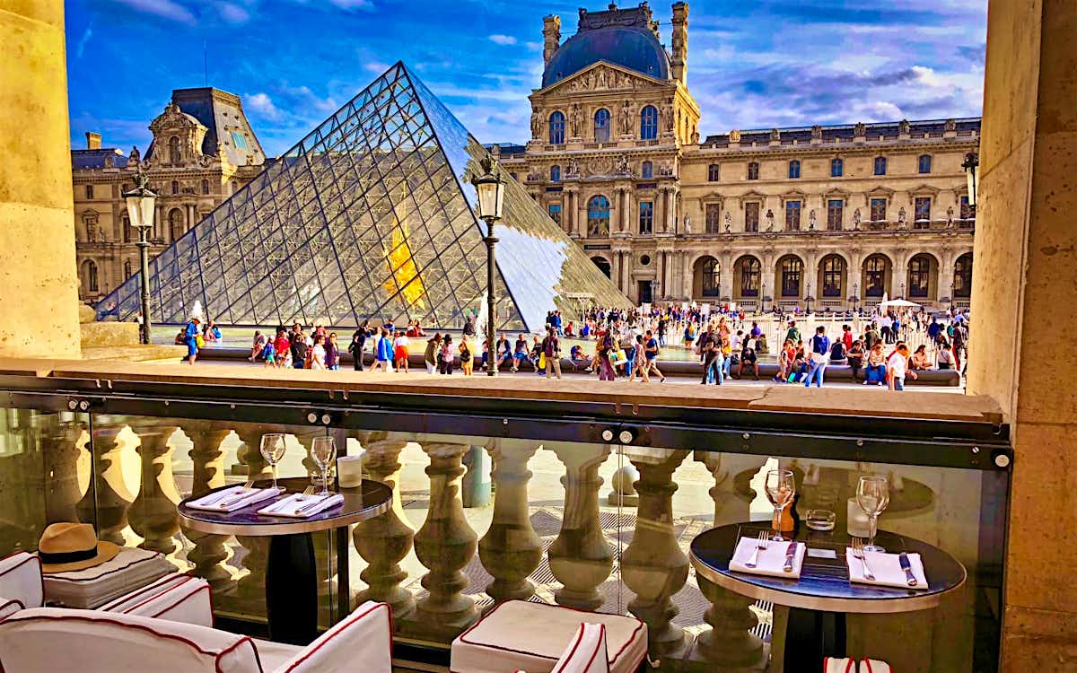Cómo visitar Museo Louvre 2026 — Dónde comer en el Louvre Cafes Paris Le Cafe Marly Louvre