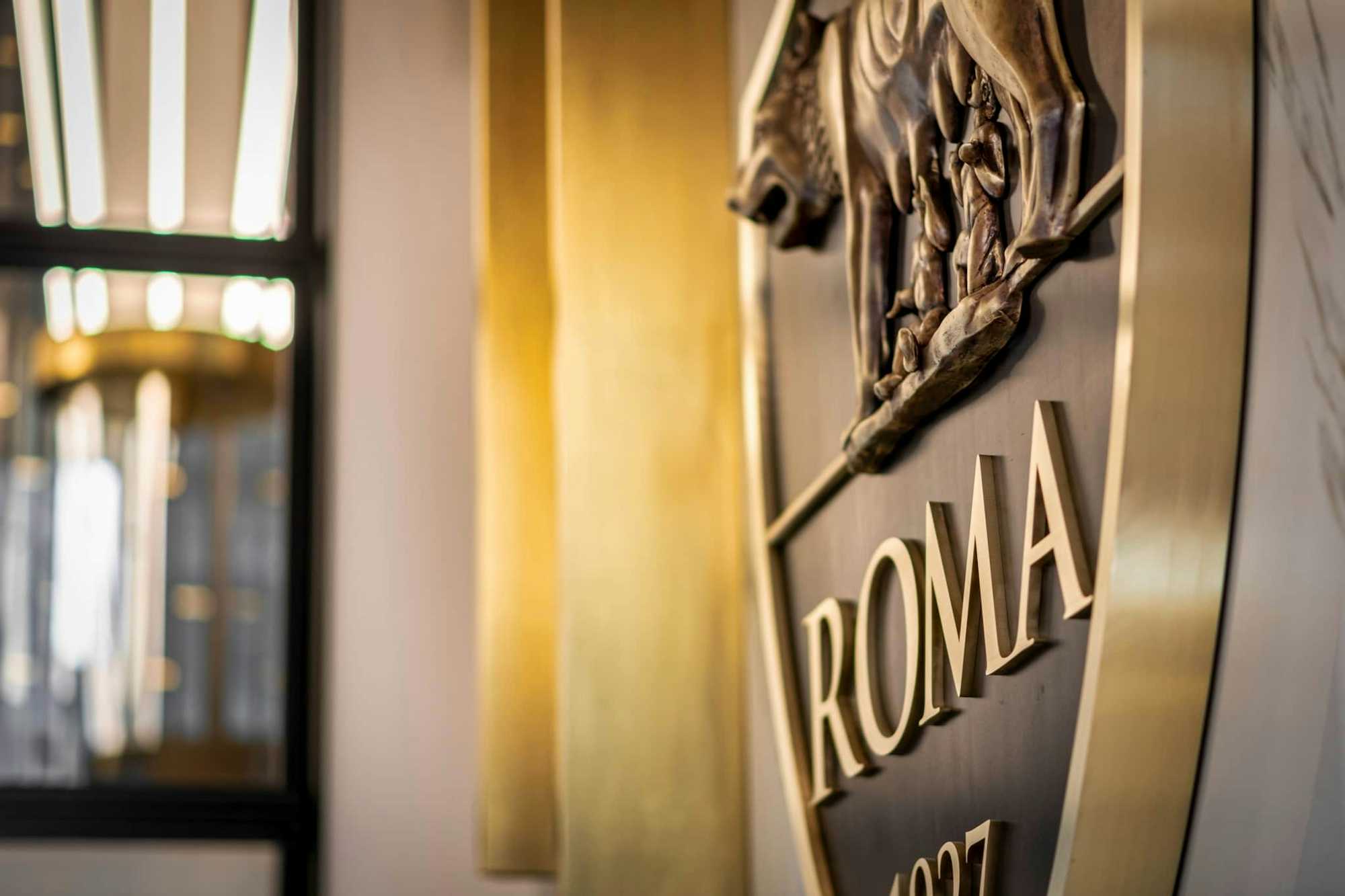Escudo Roma